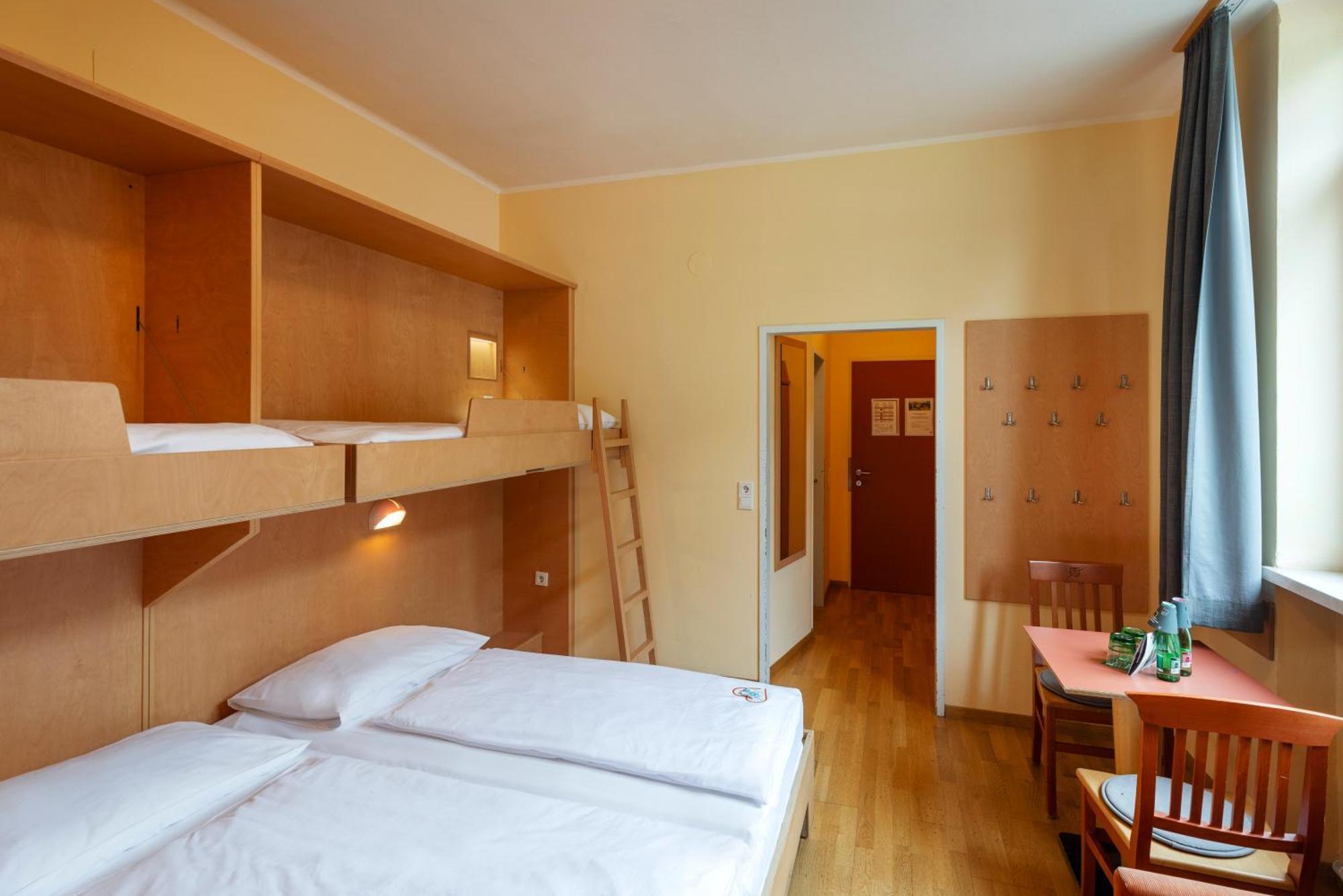 JUFA Hotel Kaprun Bagian luar foto