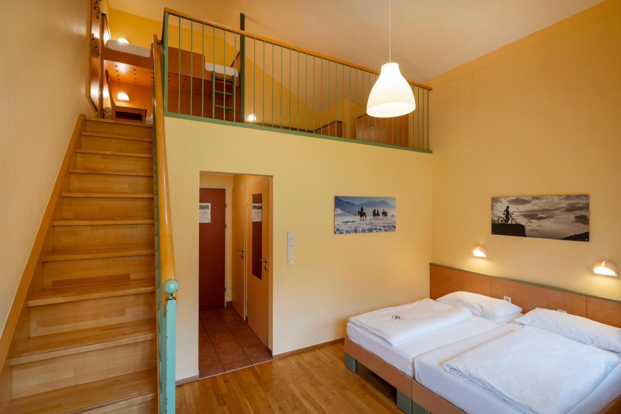 JUFA Hotel Kaprun Bagian luar foto