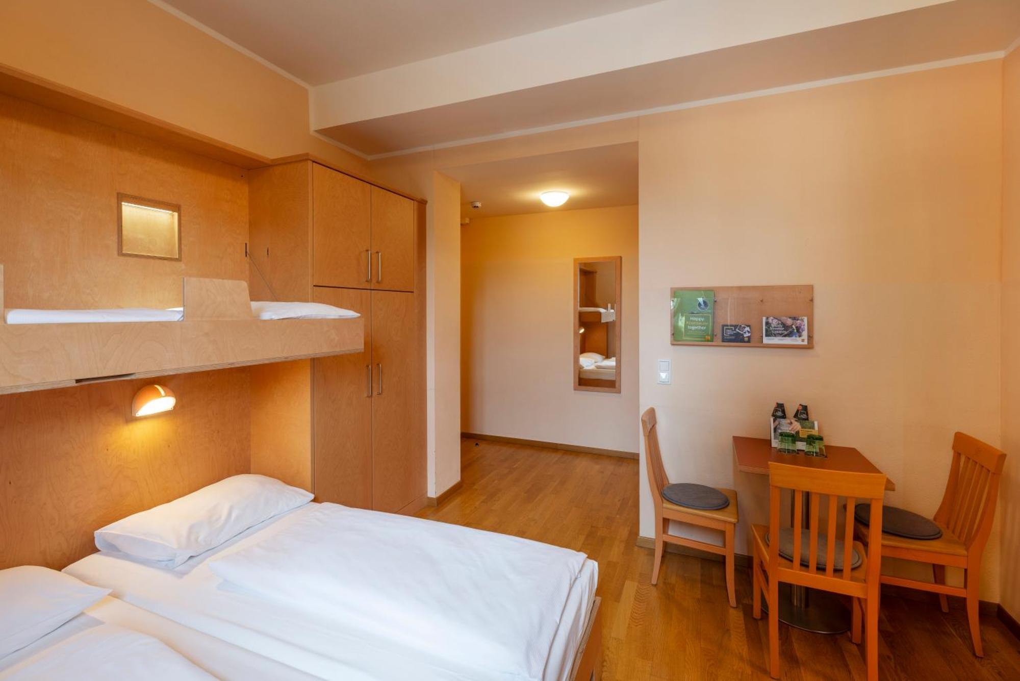 JUFA Hotel Kaprun Bagian luar foto