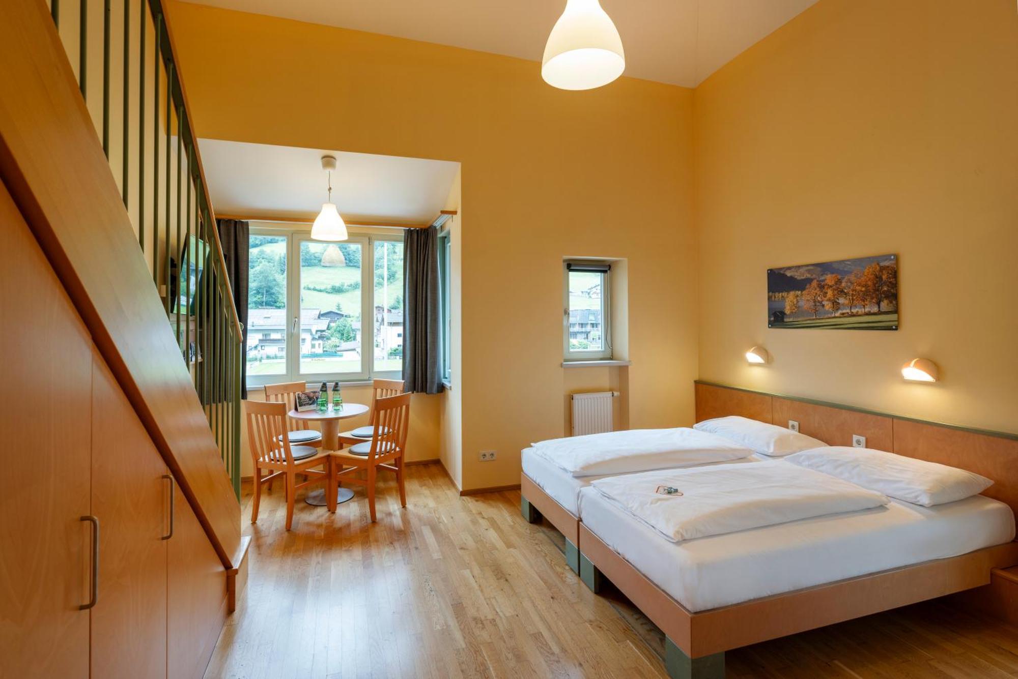 JUFA Hotel Kaprun Bagian luar foto