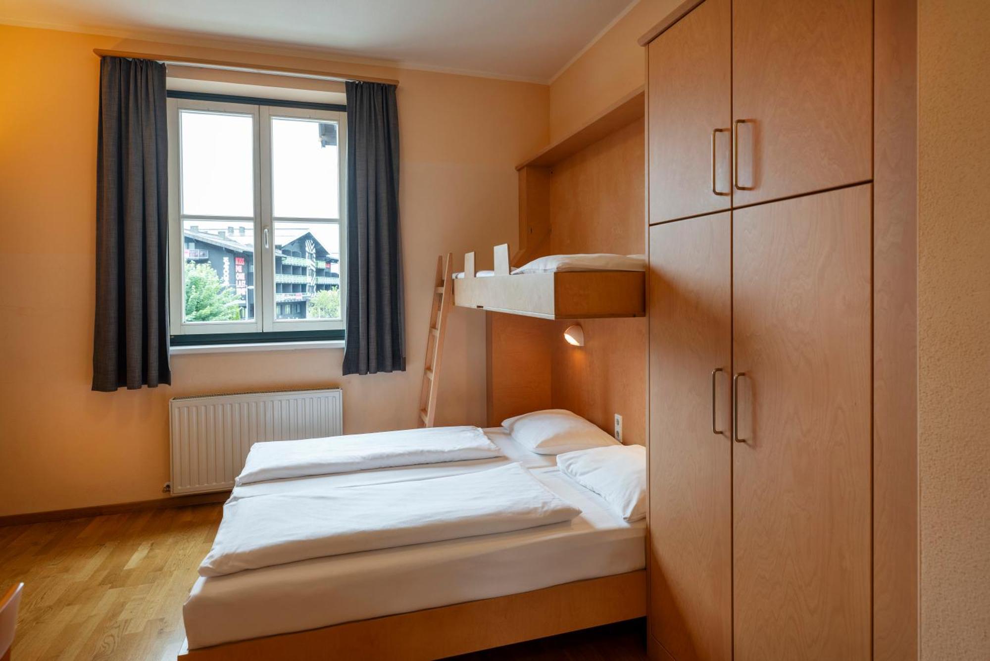 JUFA Hotel Kaprun Bagian luar foto